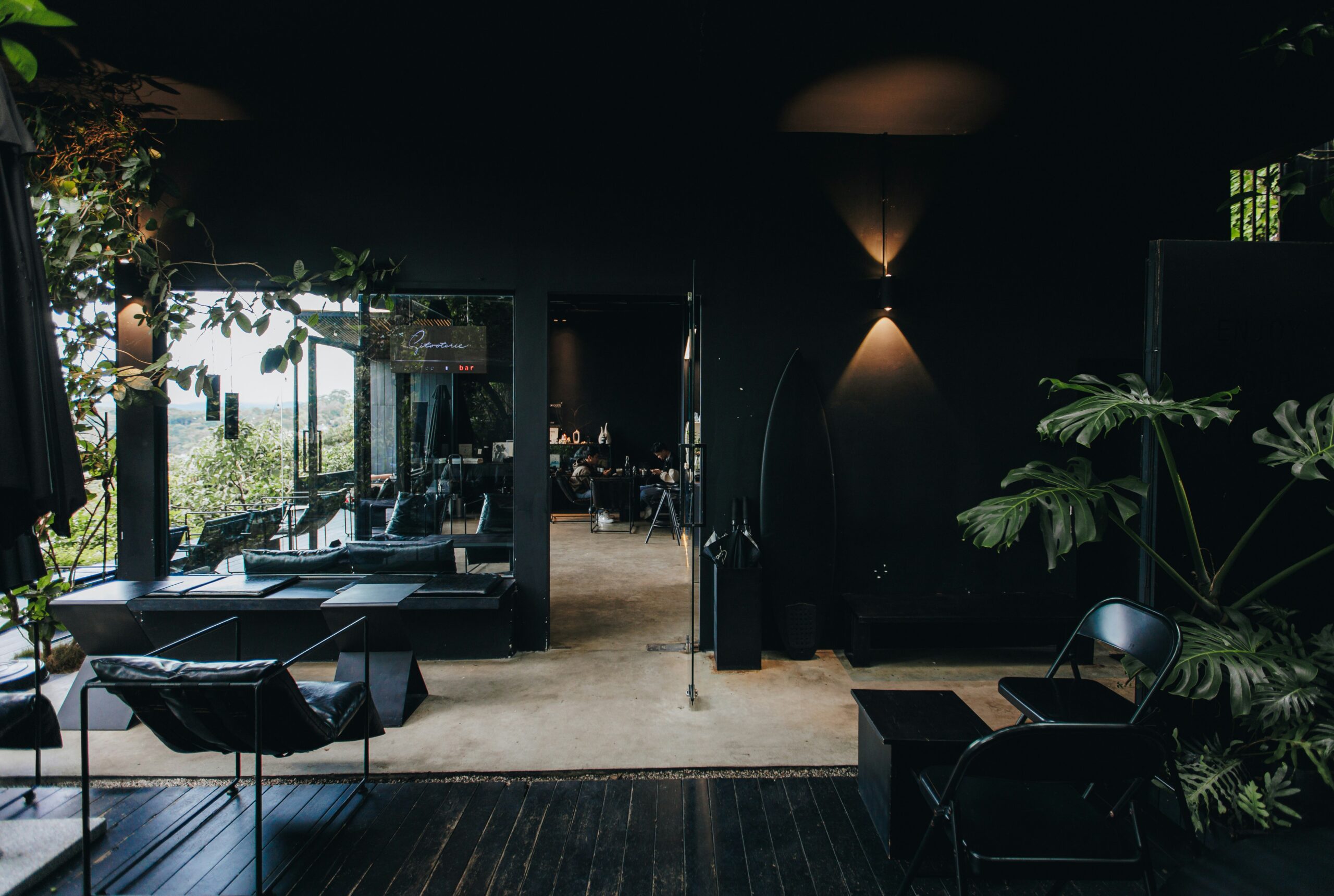 chu-chu-L7TpH5TY6EA-unsplash